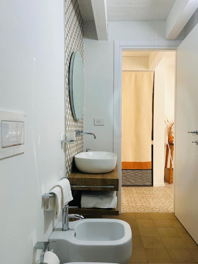 Palazzo Ma.Ri.Lu. Hotel Càbras Екстериор снимка