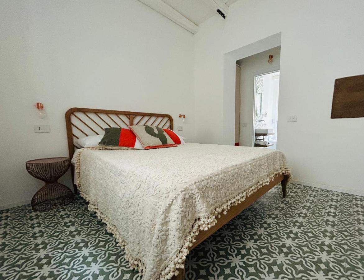 Palazzo Ma.Ri.Lu. Hotel Càbras Екстериор снимка