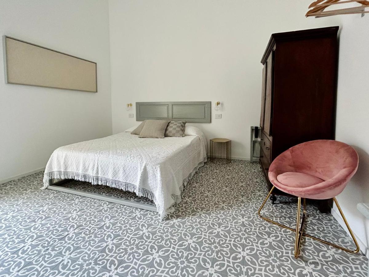 Palazzo Ma.Ri.Lu. Hotel Càbras Екстериор снимка