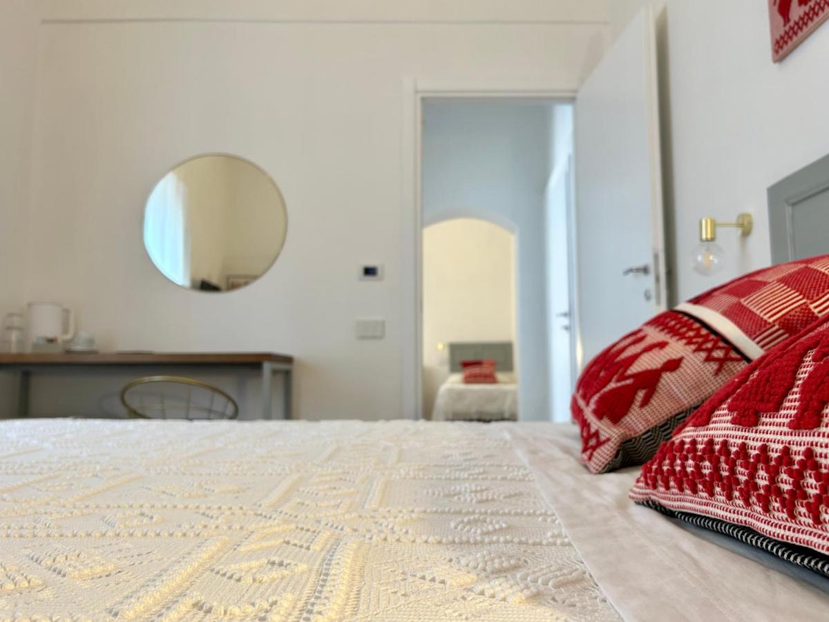 Palazzo Ma.Ri.Lu. Hotel Càbras Екстериор снимка